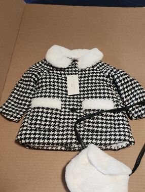 Max Studio Houndstooth Pea Coat with White Faux-Fur Collar with Faux Fur purse